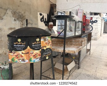 Street Food Seller In Jarablus That Is A Town Was Captured On 24 August 2016 By Turkey Backed Free Syrian Army From ISIS Forces. Now City Is Free And Has A Peace. Nov. 3 2018 Jarablus Syria 