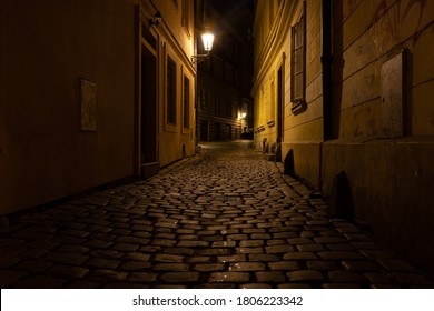 412,720 Night street scene Images, Stock Photos & Vectors | Shutterstock