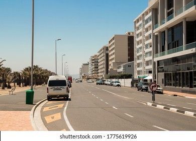 Street in Mouille Point promenade, Cape Town towards Sea Point Green Point Park, South Africa.
