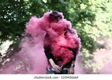 street photography with smoke bomb
