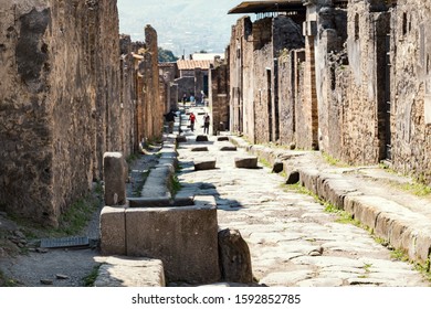 Street Of Pompeii Excavations After Vesuvius Eruption