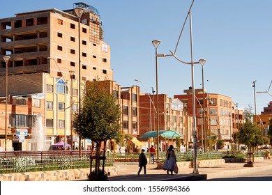 Street Scene Of El Alto Crowd City - The Majority Of Indigenous People Of Bolivia Live Here And Now Are Connected To The South With A Public Cable Car System. El Alto, Bolivia, 2019.