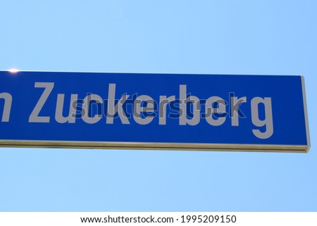 street sign for road 'Am Zuckerberg'