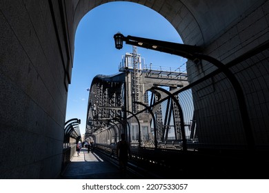 Street View Of Sydney Harbour Bridge Cahill Walk In Australia On 18 September 2022. People In Image.