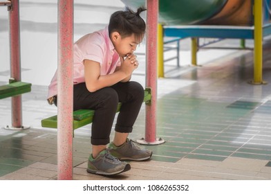 The Stress And Loneliness Of Asian Boys In The School Playground.
The Fun Of The Child May Disappear If The Parent Does Not Pay Attention To His Or Her Feelings.