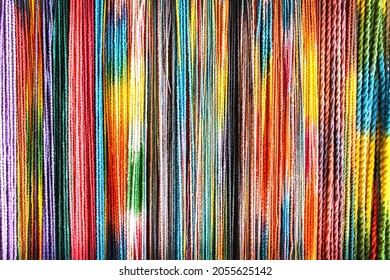 String paper texture with colorful line seamless patterns for vertical background