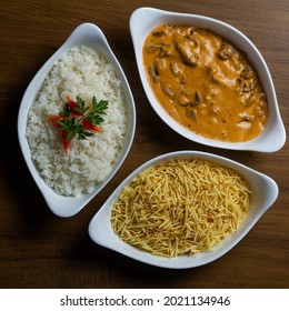 Strogonoff with rice and potato chips