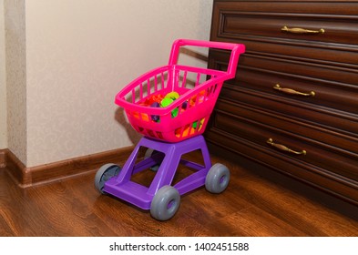 stroller supermarket