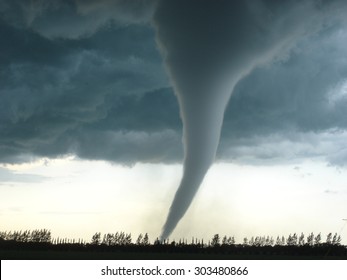 Strongest tornado in Canada