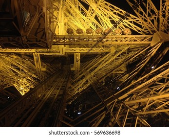 Structure