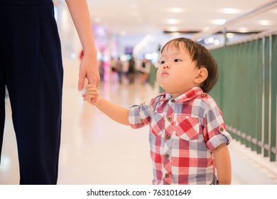 Stubborn Baby At Shopping Mall