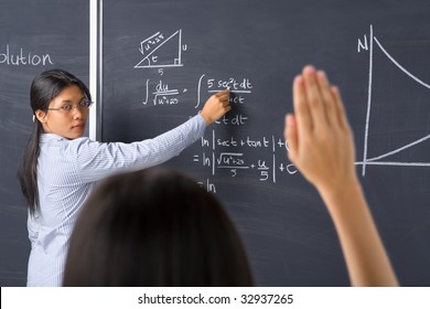 6,247 Teacher Asking Questions Images, Stock Photos & Vectors 