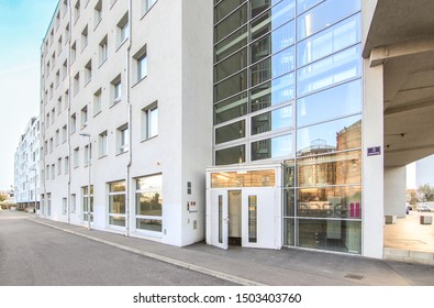 Student Dormitory Exterior Vienna/Austria - 12.2016