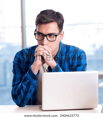 Student in telelearning distance learning concept reading in lib