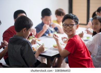 99 Asian elementary cafeteria table Images, Stock Photos & Vectors ...