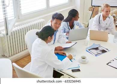 Students In Medical School Learning Together In Workshop