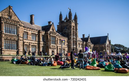 Students on the lawn at the Open Day at Sydney University 26 August 2017