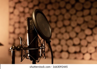 音楽スタジオ の画像 写真素材 ベクター画像 Shutterstock 音楽スタジオ の画像 写真素材 ベクター画像 Shutterstock