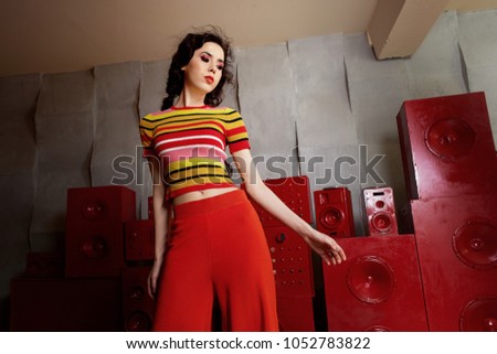 Young girl posing indoor