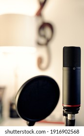 Studio Microphone Home Office Set Up For Zoom, Virtual Meetings, Podcasts, Music Recording, Music Production, Online Music Lessons, Gaming, Etc. 