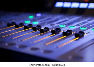 Studio Mixer