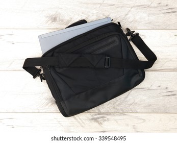 A Studio Photo Of A Laptop Shoulder Bag