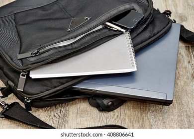 A Studio Photo Of A Laptop Shoulder Bag