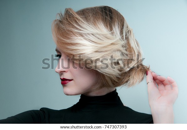 Studio Portrait Girl Short Haircut Black People Beauty Fashion