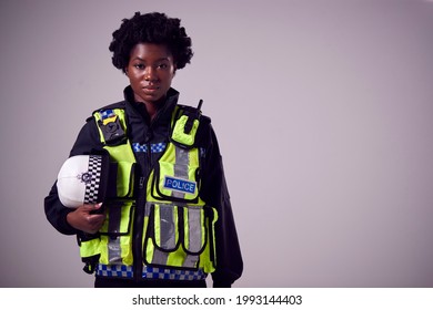 884 Serious Female Police Officer Images, Stock Photos & Vectors ...