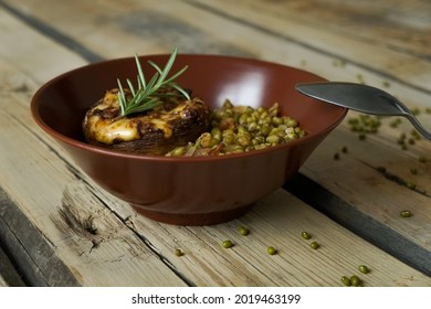 Stuffed Mushrooms And Stewed Mung Bean