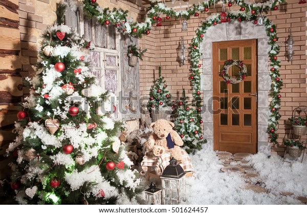 Stumps Path Leading Door Winter House Stock Photo Edit Now 501624457