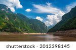 Stunning riverbank scenery of the Wu gorge on the magnificent Yangtze River, China