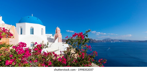 Stunning Summer Holiday Destination. Luxury Travel Holiday In Santorini Island, Greece. Amazing Sea View Caldera, White Architecture Famous Oia. Hotel Vacation Resort Romantic Couple Tourism Landscape