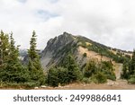 Stunning views of the lush Burroughs Mountains along Sunrise Rim Trail.