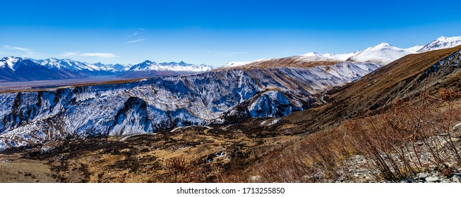 A Stunning Vista Of The Southern Alps In New Zealand