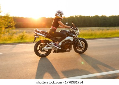Girl and Sport Motorcycle - Suberbike, Super Bike - Clipart, Vector  Silhouette Stock Vector - Illustration of moto, girl: 208780352