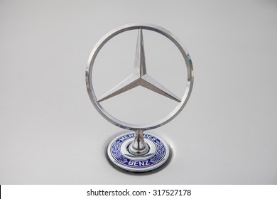 Mercedes Logo Images Stock Photos Vectors Shutterstock