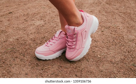 Imágenes, fotos de stock y vectores sobre Womens Sports Imágenes, fotos de stock y vectores sobre Womens Sports