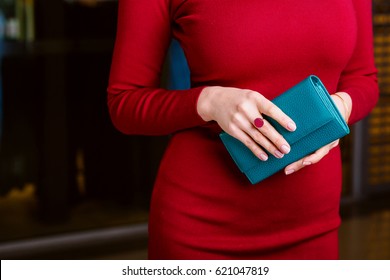 Woman Wallet Images, Stock Photos & Vectors | Shutterstock