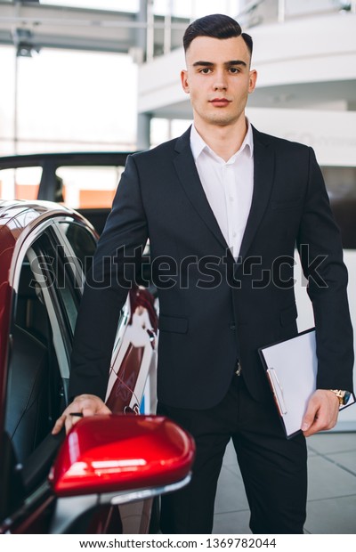 Stylish seller of luxury\
cars
