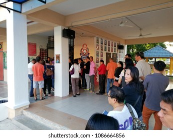 SUBANG JAYA, MALAYSIA - MAY 9, 2018: Voters Queue At A Polling Station In Subang Jaya, Malaysia. Malaysians Are Participating In The 14th Malaysian General Election. 