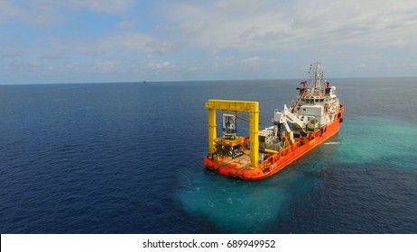 Submarine cable inspection in the middle of gulf of Thailand 