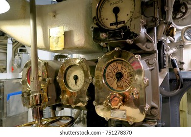 Submarine Vintage Gears Stock Photo 751278370 | Shutterstock