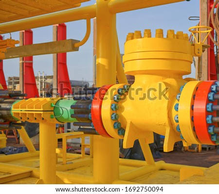 Subsea valve steering manual flanges automatic