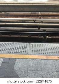 subway platform