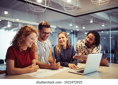 Successful company with happy employees in modern office