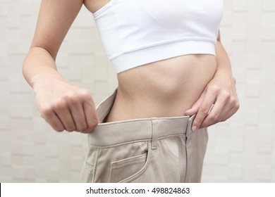 ダイエット 女性 の写真素材 画像 写真 Shutterstock