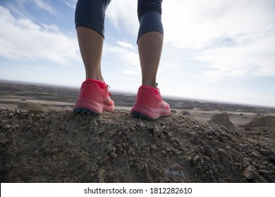 Successful Woman Trail Runner Legs  On Sand Desert Dunes