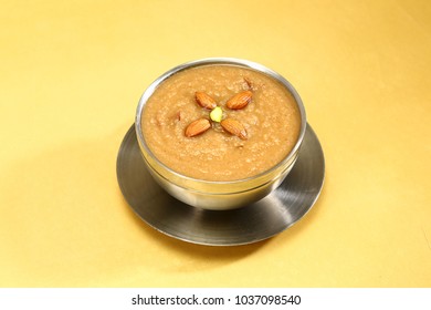 Suji Halwa Or Rava Sheera - Sooji Halwa