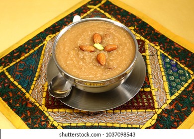 Suji Halwa Or Rava Sheera - Sooji Halwa